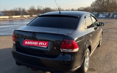 Volkswagen Polo VI (EU Market), 2011 год, 750 000 рублей, 2 фотография