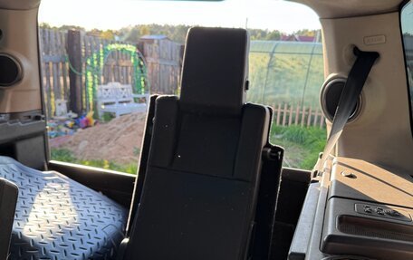 Land Rover Discovery III, 2006 год, 1 350 000 рублей, 12 фотография