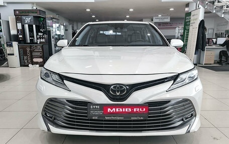Toyota Camry, 2021 год, 3 050 000 рублей, 2 фотография