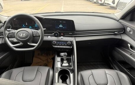 Hyundai Elantra, 2023 год, 1 590 000 рублей, 7 фотография