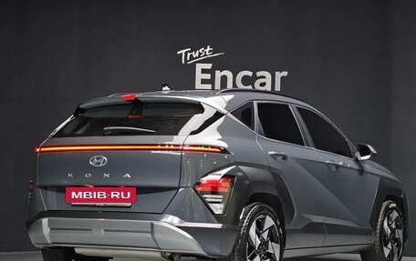 Hyundai Kona, 2023 год, 2 330 000 рублей, 3 фотография