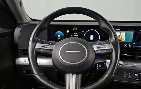 Hyundai Kona, 2023 год, 2 330 000 рублей, 18 фотография