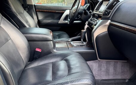 Toyota Land Cruiser 200, 2012 год, 4 300 000 рублей, 27 фотография