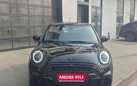 MINI Clubman, 2023 год, 2 150 333 рублей, 2 фотография