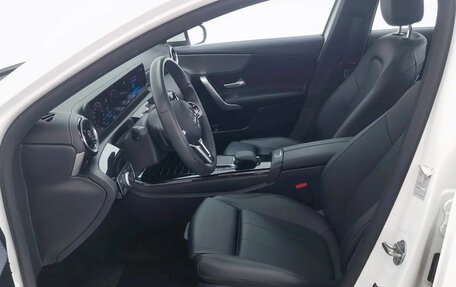 Mercedes-Benz A-Класс, 2021 год, 1 964 000 рублей, 5 фотография
