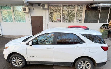 Chevrolet Equinox III, 2021 год, 2 200 000 рублей, 4 фотография