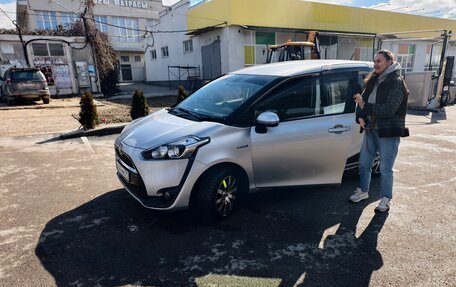 Toyota Sienta II, 2015 год, 1 250 000 рублей, 6 фотография