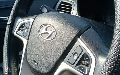 Hyundai Solaris II рестайлинг, 2011 год, 750 000 рублей, 3 фотография