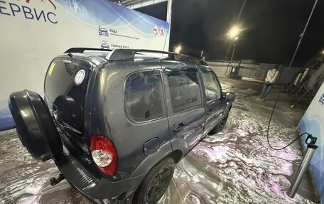 Chevrolet Niva I рестайлинг, 2015 год, 820 000 рублей, 4 фотография