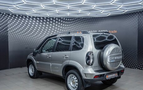 Chevrolet Niva I рестайлинг, 2017 год, 696 000 рублей, 4 фотография