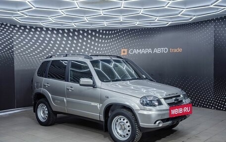Chevrolet Niva I рестайлинг, 2017 год, 696 000 рублей, 3 фотография