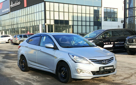 Hyundai Solaris II рестайлинг, 2014 год, 800 000 рублей, 3 фотография