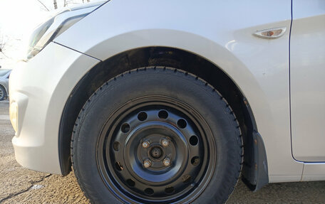 Hyundai Solaris II рестайлинг, 2014 год, 800 000 рублей, 22 фотография