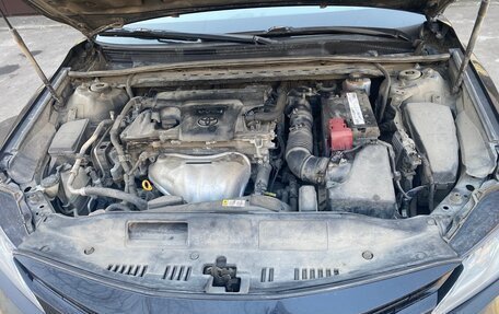 Toyota Camry, 2020 год, 1 990 000 рублей, 6 фотография