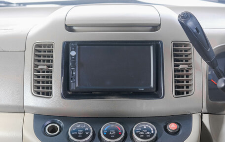 Nissan Serena II, 2003 год, 579 000 рублей, 16 фотография