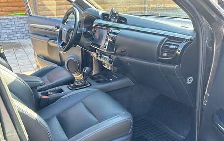 Toyota Hilux VIII, 2020 год, 5 100 000 рублей, 7 фотография