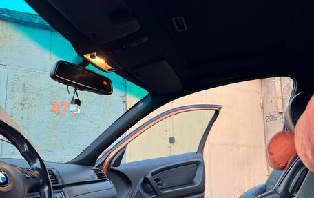 BMW 3 серия, 2002 год, 910 000 рублей, 14 фотография