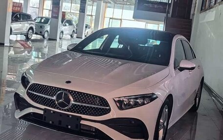 Mercedes-Benz A-Класс, 2023 год, 1 715 000 рублей, 3 фотография