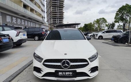 Mercedes-Benz A-Класс, 2021 год, 1 999 000 рублей, 2 фотография