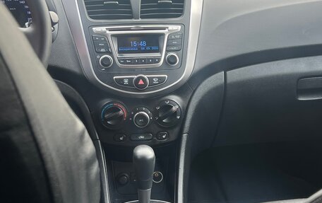 Hyundai Solaris II рестайлинг, 2015 год, 810 000 рублей, 7 фотография