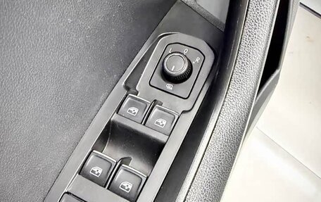 Skoda Karoq I, 2023 год, 2 110 000 рублей, 22 фотография