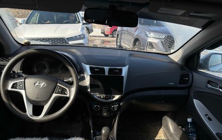 Hyundai Solaris II рестайлинг, 2011 год, 632 000 рублей, 4 фотография