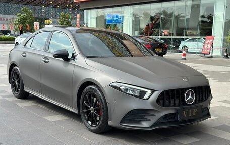 Mercedes-Benz A-Класс, 2021 год, 1 899 000 рублей, 3 фотография