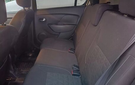 Renault Sandero II рестайлинг, 2016 год, 670 000 рублей, 7 фотография