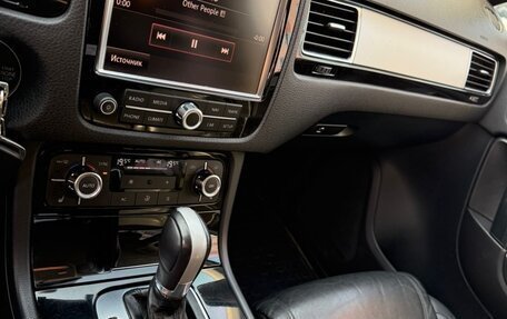 Volkswagen Touareg III, 2012 год, 1 900 000 рублей, 9 фотография