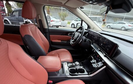 KIA Carnival, 2021 год, 3 850 000 рублей, 23 фотография