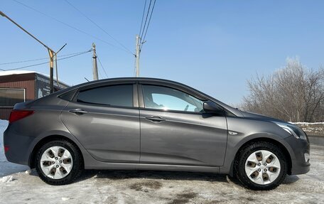 Hyundai Solaris II рестайлинг, 2015 год, 1 000 000 рублей, 7 фотография