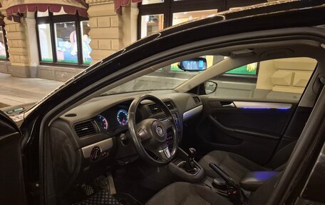 Volkswagen Jetta VI, 2013 год, 725 000 рублей, 11 фотография