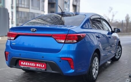 KIA Rio IV, 2018 год, 1 490 000 рублей, 4 фотография