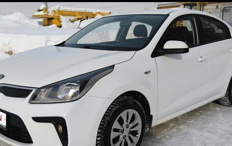 KIA Rio IV, 2017 год, 1 097 000 рублей, 2 фотография