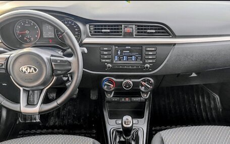 KIA Rio IV, 2017 год, 1 097 000 рублей, 9 фотография