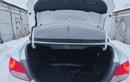 Hyundai Solaris II рестайлинг, 2012 год, 730 000 рублей, 9 фотография