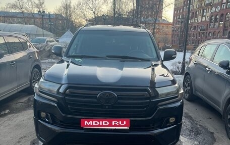 Toyota Land Cruiser 200, 2014 год, 2 780 000 рублей, 2 фотография
