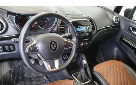 Renault Kaptur I рестайлинг, 2020 год, 1 558 000 рублей, 6 фотография