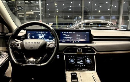 CheryExeed TXL, 2022 год, 2 590 000 рублей, 10 фотография