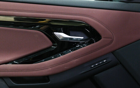 Land Rover Range Rover Evoque II, 2025 год, 5 935 000 рублей, 24 фотография