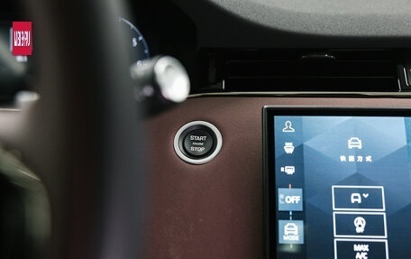 Land Rover Range Rover Evoque II, 2025 год, 5 935 000 рублей, 28 фотография