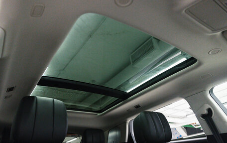 Land Rover Range Rover Evoque II, 2025 год, 5 935 000 рублей, 39 фотография