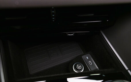 Volkswagen Touareg III, 2025 год, 8 155 000 рублей, 30 фотография