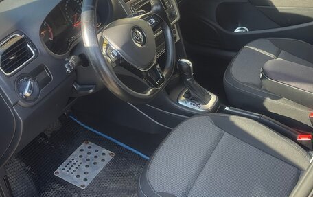 Volkswagen Polo VI (EU Market), 2016 год, 1 100 000 рублей, 5 фотография