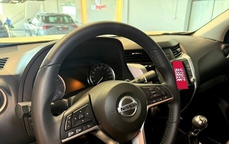 Nissan Navara (Frontier), 2024 год, 4 200 000 рублей, 16 фотография