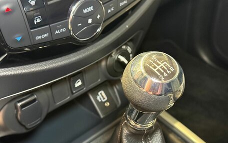 Nissan Navara (Frontier), 2024 год, 4 200 000 рублей, 20 фотография