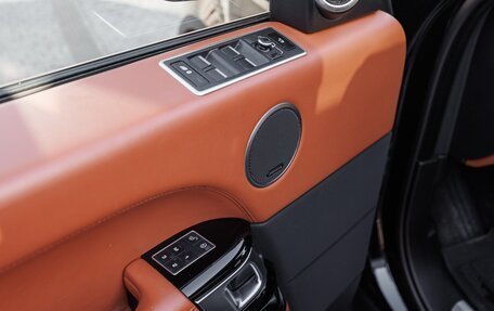 Land Rover Range Rover IV рестайлинг, 2015 год, 6 500 000 рублей, 21 фотография