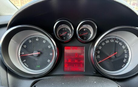 Opel Astra J, 2014 год, 820 000 рублей, 11 фотография