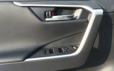 Toyota RAV4, 2025 год, 4 264 000 рублей, 9 фотография