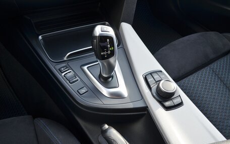 BMW 3 серия, 2018 год, 2 700 000 рублей, 13 фотография